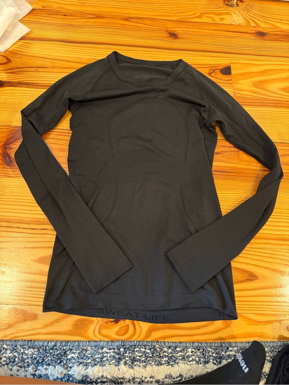 lululemon athletica Black Long-Sleeve Seamless Active Top